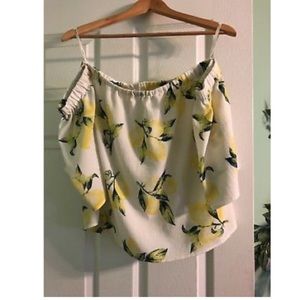 Offshoulder crop top